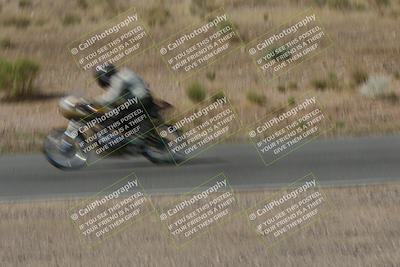 media/Apr-20-2025-AHRMA (Sun) [[393a79c373]]/Race/Group 12 early race/Turn 4b/